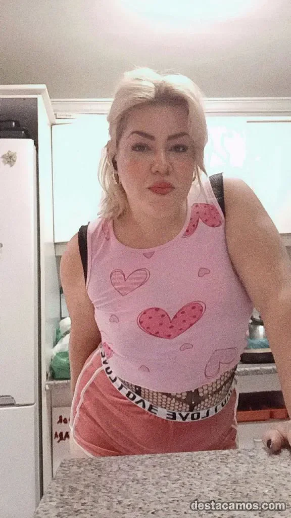 Escort latina curvy en Málaga