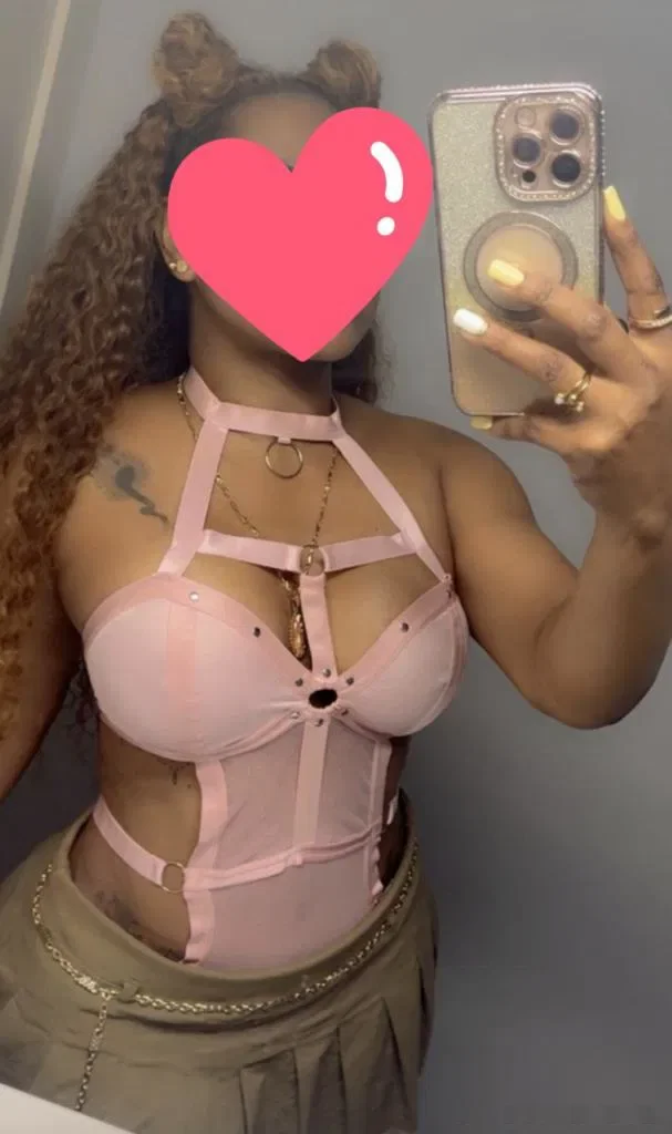 Escort mulata curvy en Palma de Mallorca