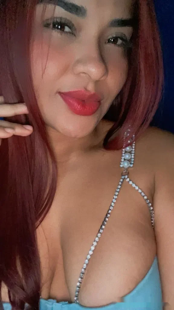 Escort latina curvy en Valencia