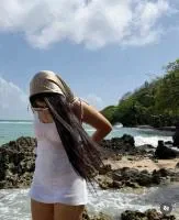 Escort latina delgada en Melilla