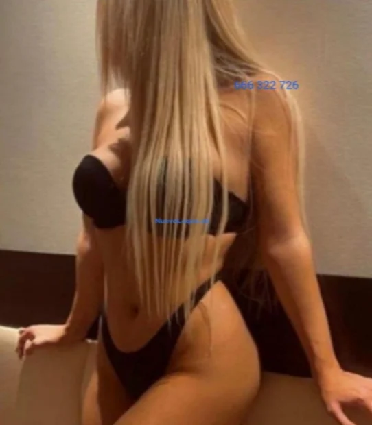 Escort blanca curvy en Madrid