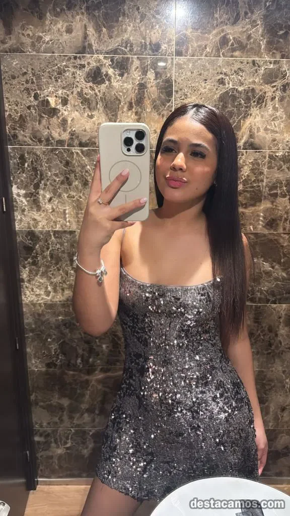 Escort latina curvy en León