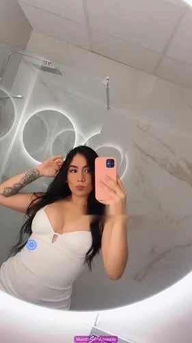 Escort latina curvy en Almería