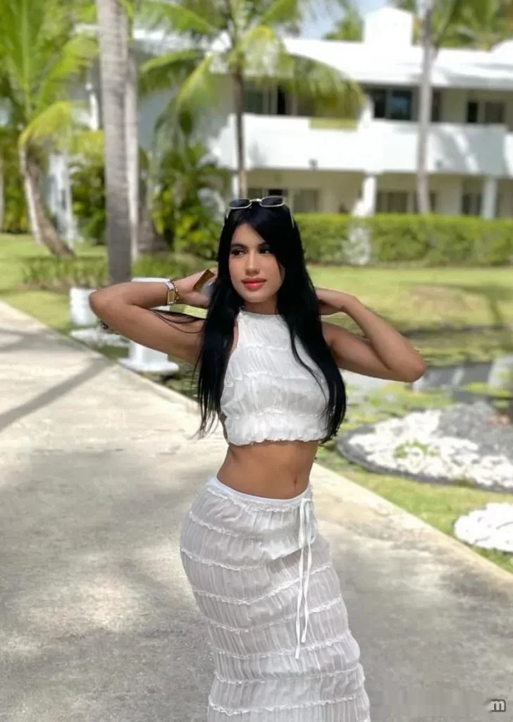 Escort latina curvy en Alicante