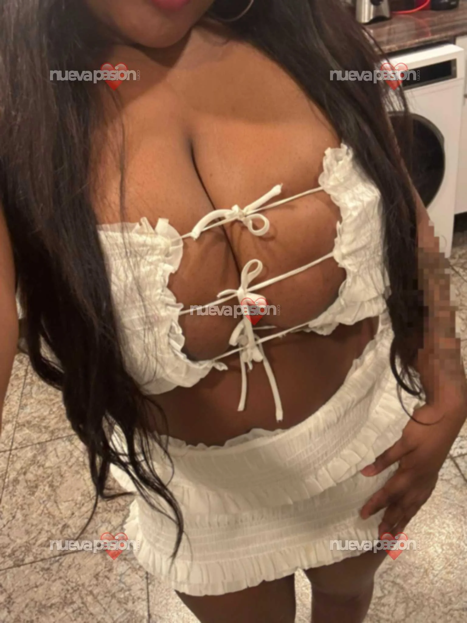 Escort mulata curvy en Alicante