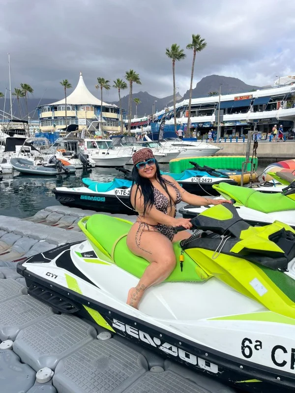 Escort latina curvy en Málaga