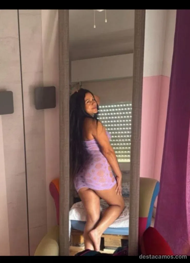 Escort latina curvy en Almería