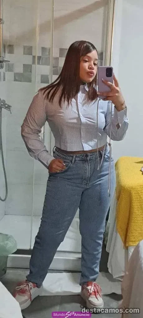 Escort latina curvy en Cantabrana