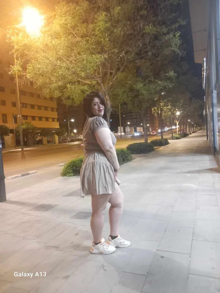 Escort latina curvy en Málaga