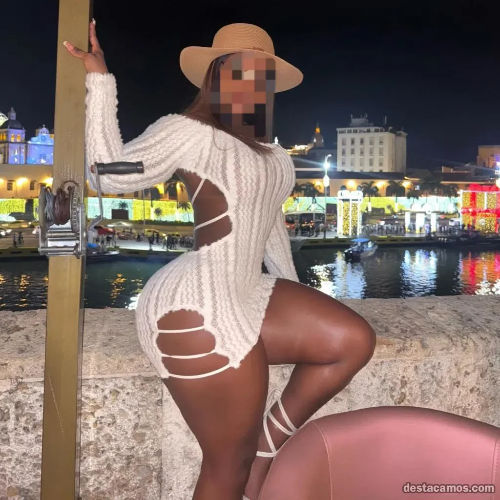 Escort mulata curvy en Albacete
