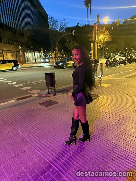 Escort mulata curvy en Barcelona