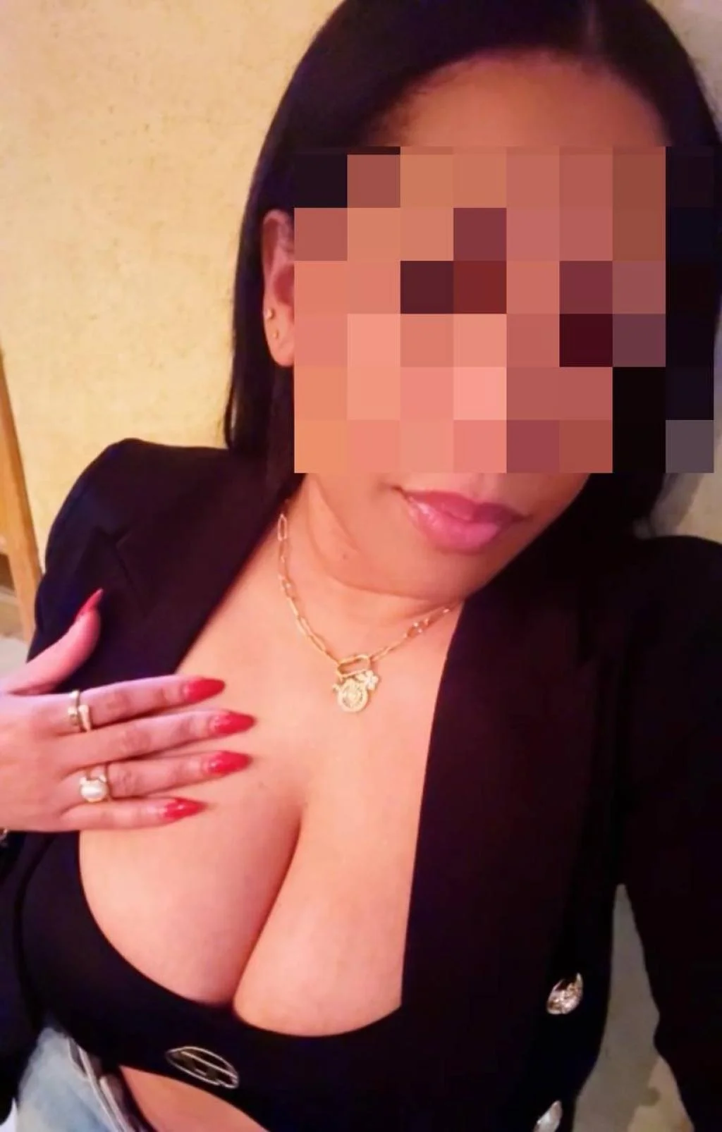 Escort latina curvy en Santander