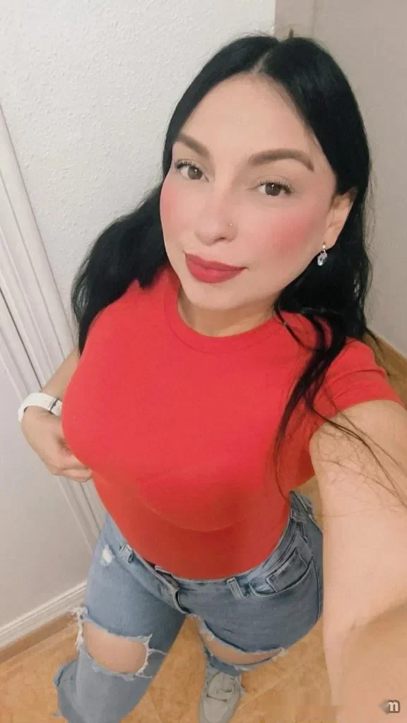 Escort latina curvy en Alicante