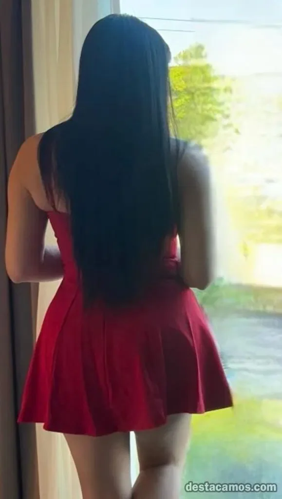 Escort latina delgada en Mahón