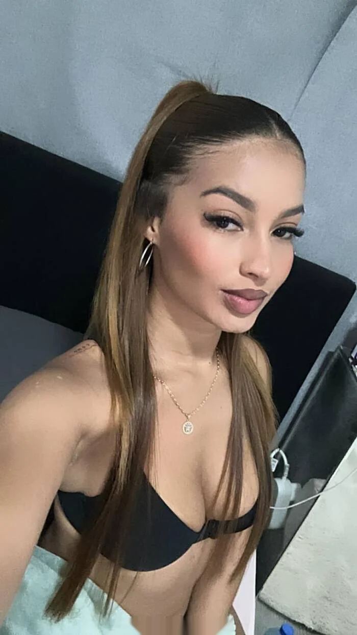 Escort latina curvy en Puerto de la Cruz