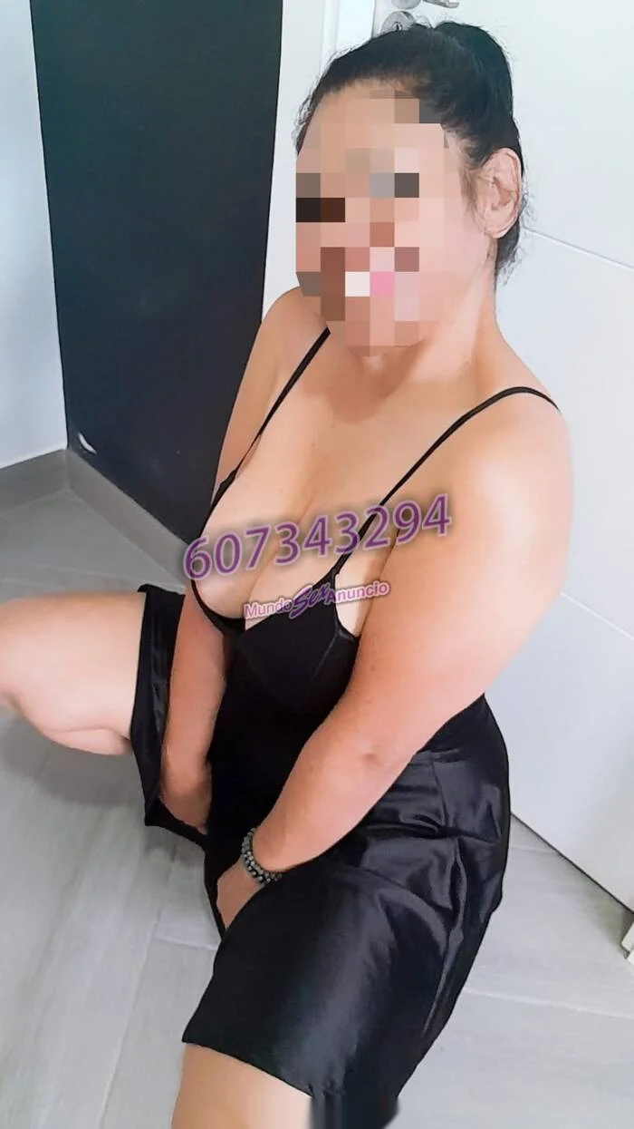 Escort latina curvy en Chiclana de la Frontera