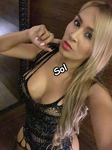 Escort latina curvy en Madrid