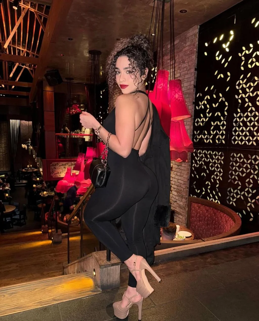 Escort latina curvy en Alicante