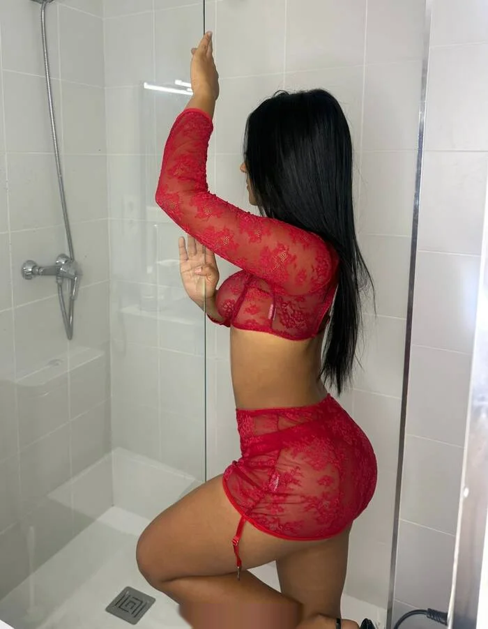 Escort latina curvy en Calella