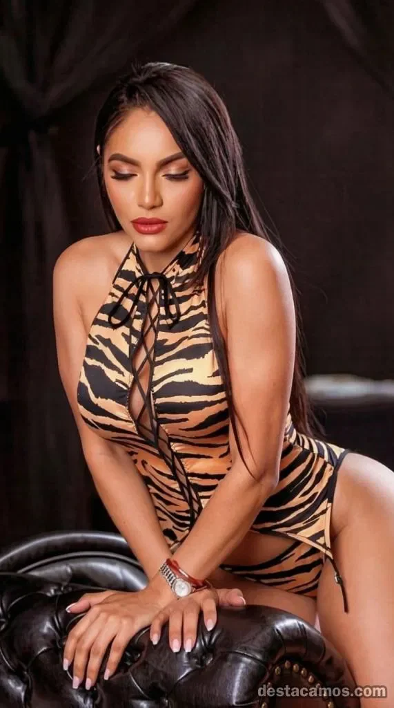 Escort latina curvy en Málaga