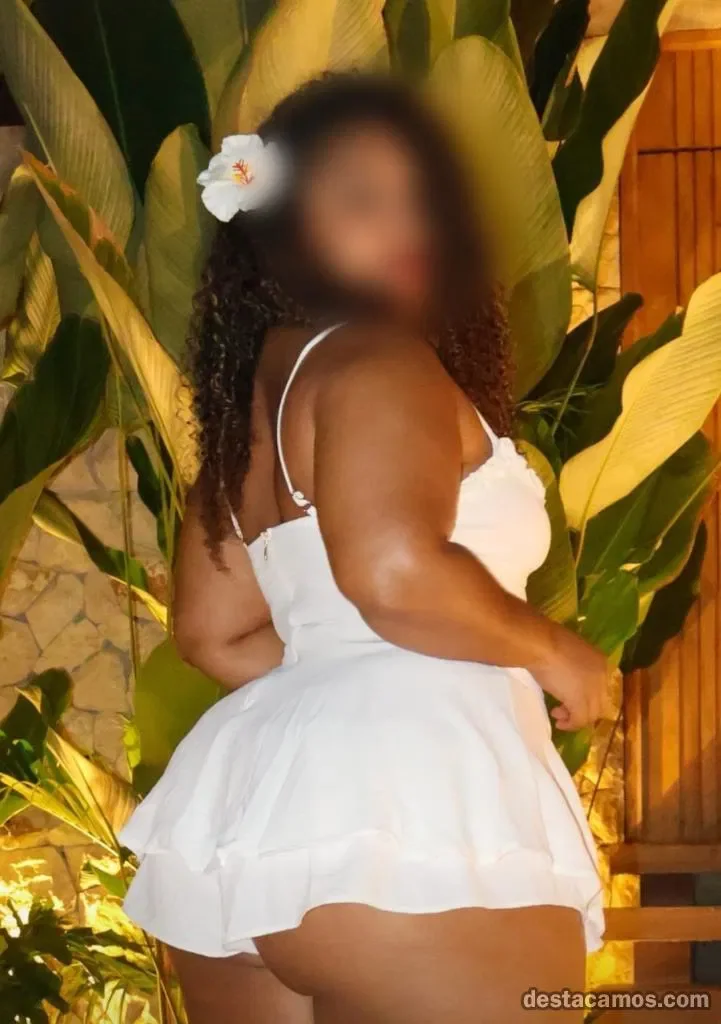 Escort mulata curvy en Madrid