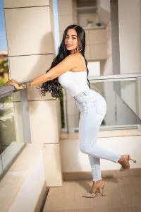 Escort latina curvy en Alicante
