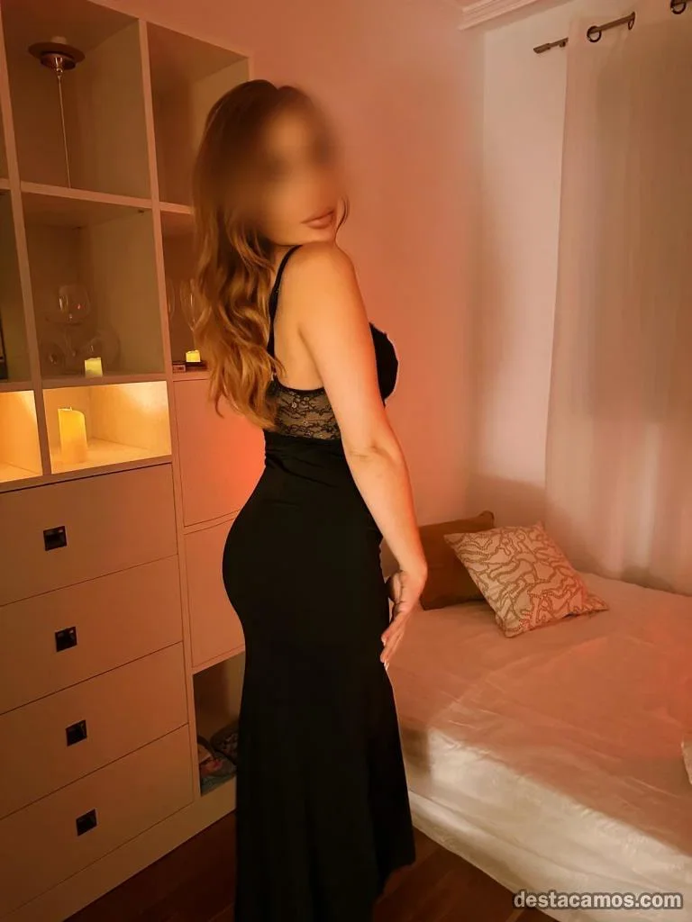 Escort latina curvy en Córdoba