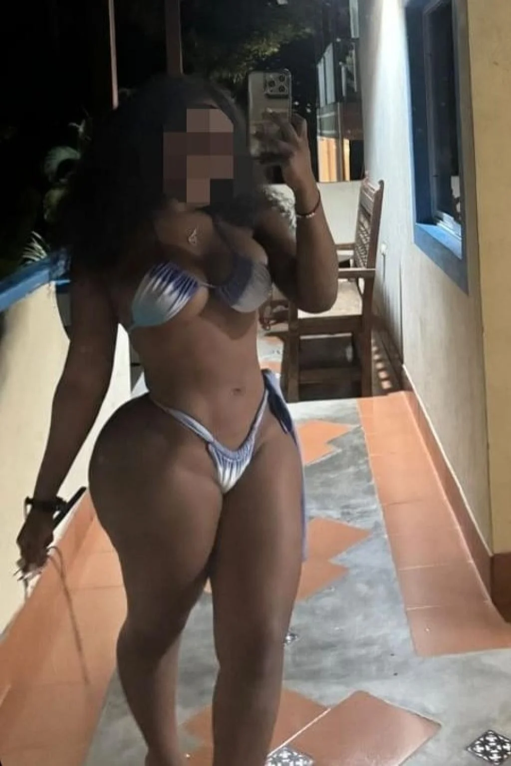 Escort latina curvy en Alicante