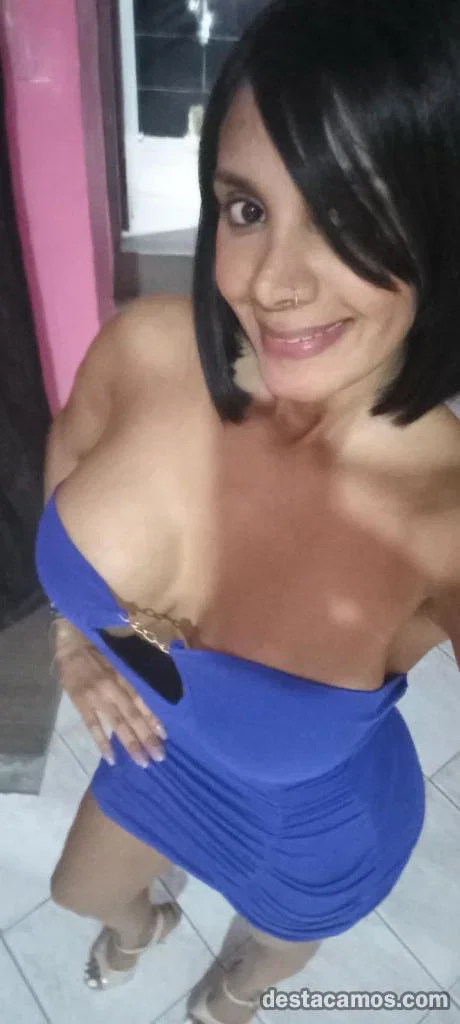 Escort latina curvy en León
