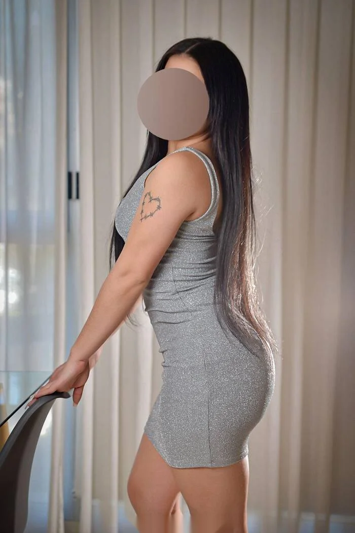 Escort latina curvy en Valencia
