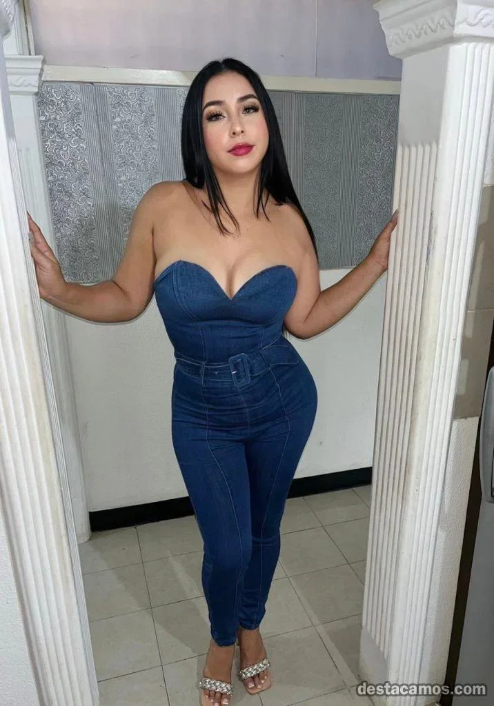 Escort latina curvy en Burgos