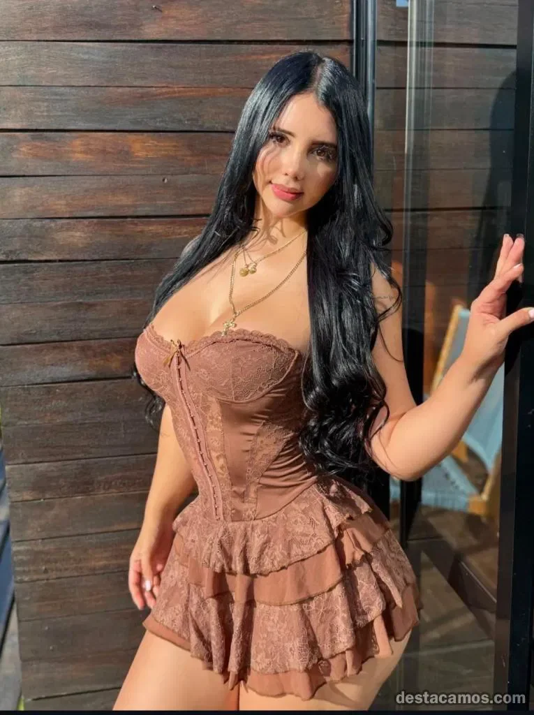 Escort latina curvy en Cádiz