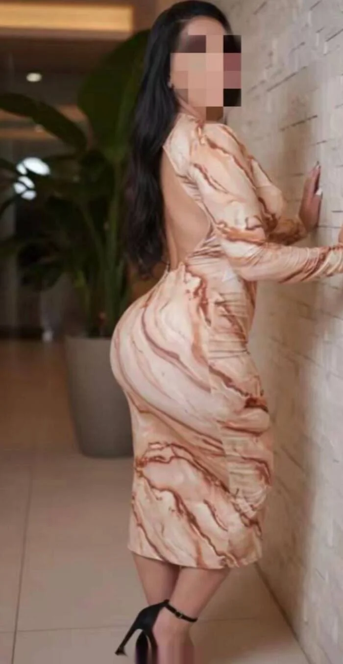 Escort latina curvy en Vera