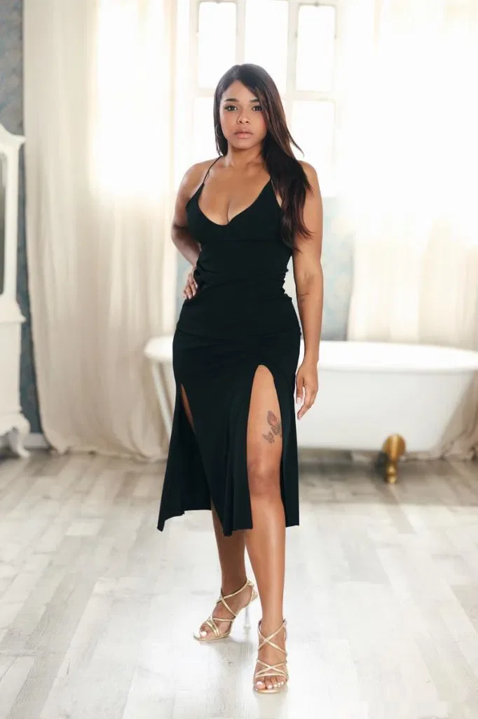 Escort latina curvy en Barcelona