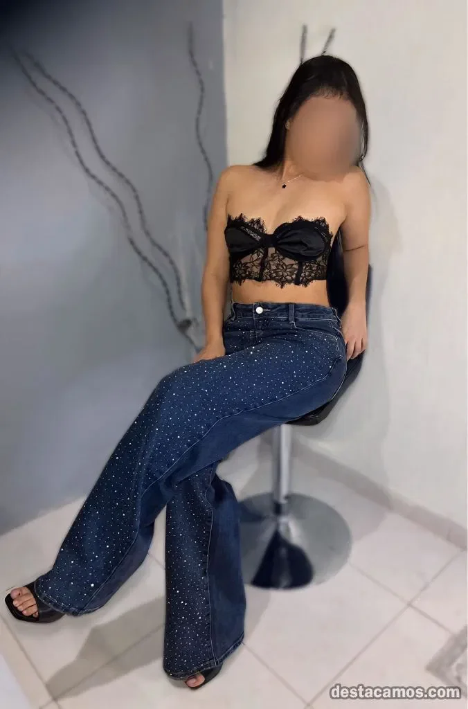 Escort latina delgada en Castellón de la Plana