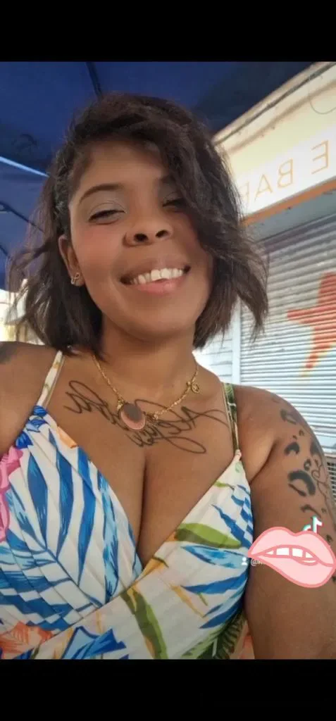 Escort mulata curvy en Oviedo