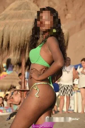 Escort latina curvy en Denia