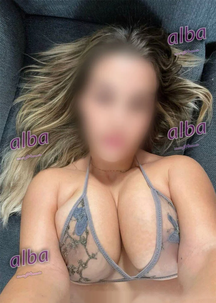 Escort latina curvy en Barcelona