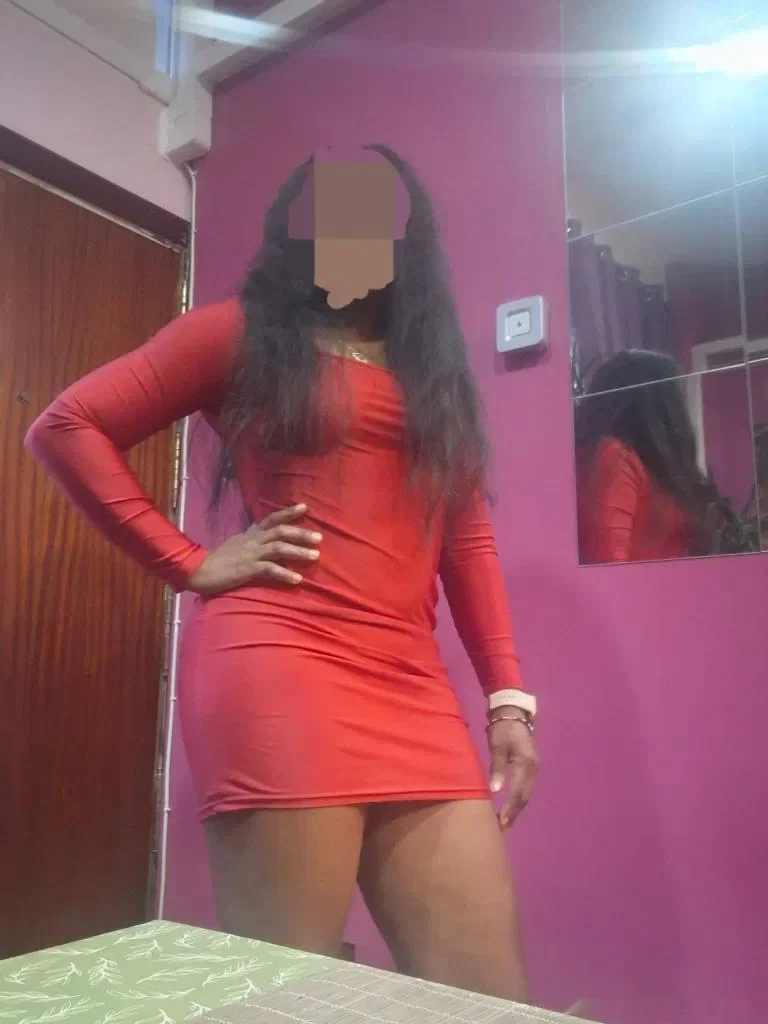 Escort latina curvy en Madrid