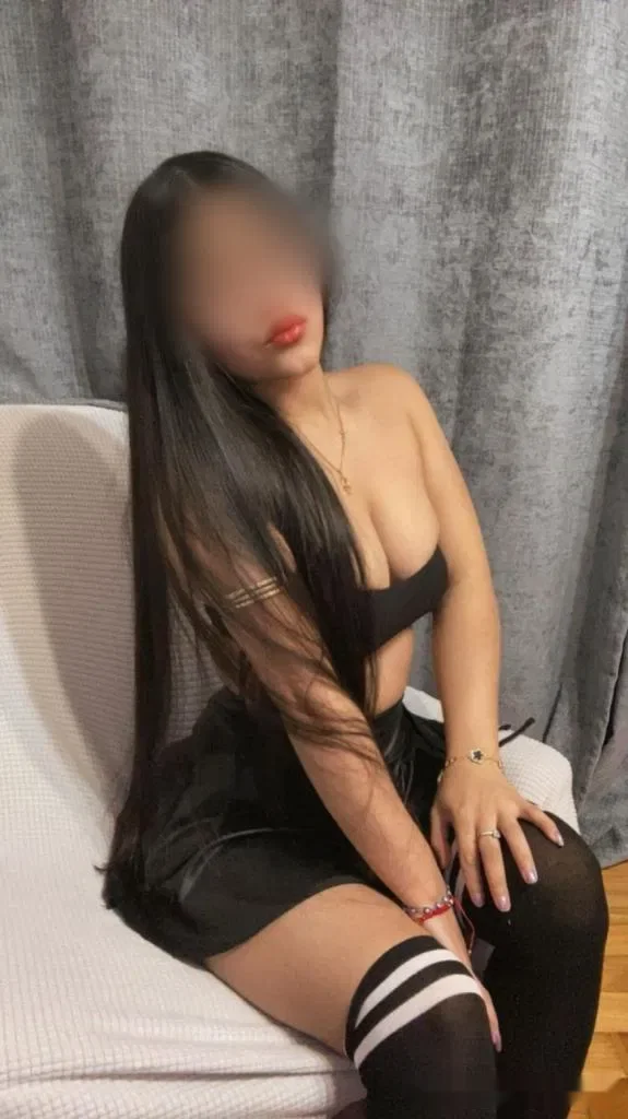Escort latina curvy en La Coruña