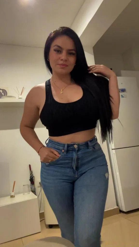 Escort latina curvy en Badajoz