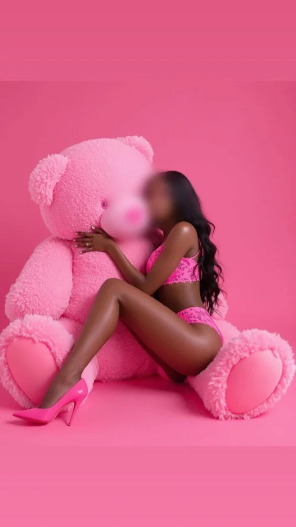 Escort mulata curvy en Igualada
