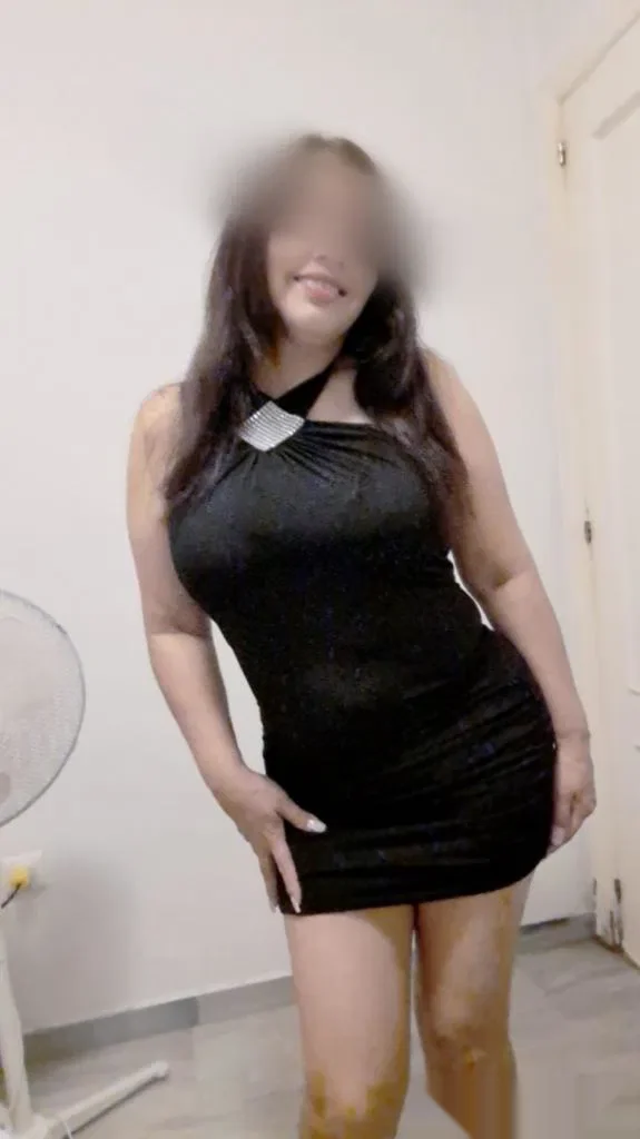 Escort latina curvy en Cantabrana