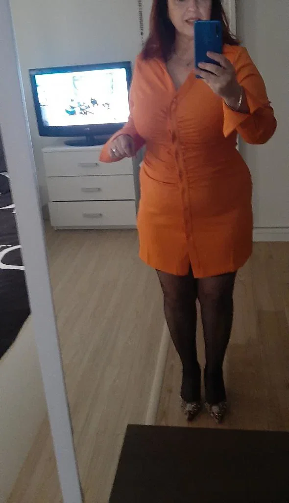 Escort latina curvy en Madrid