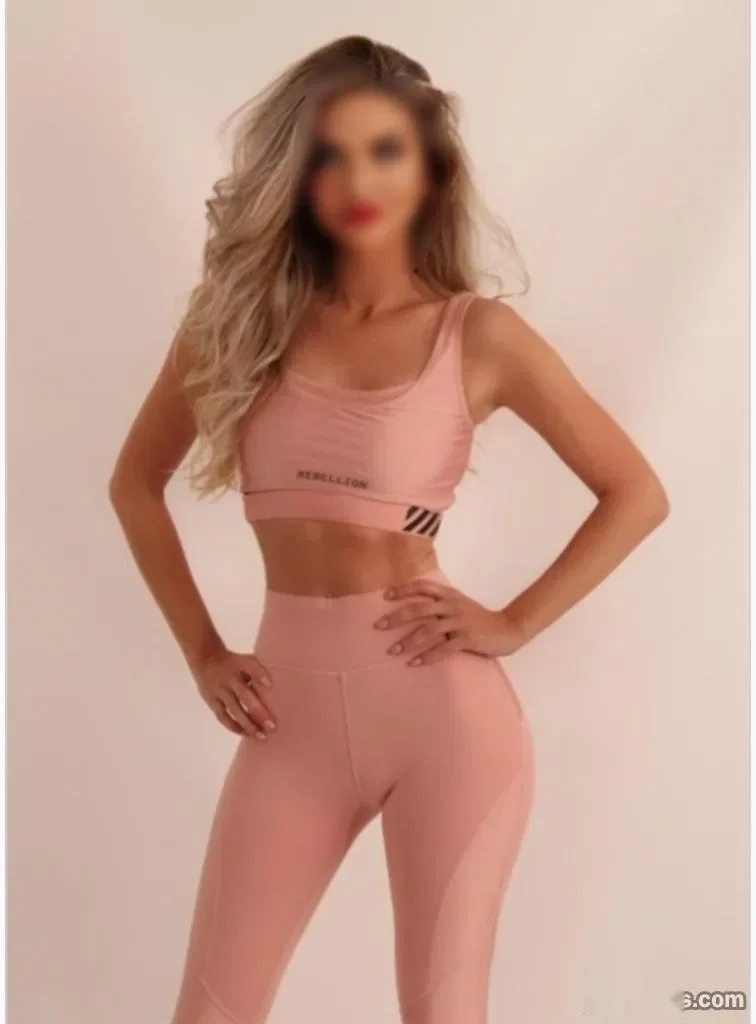 Escort latina fitness en La Coruña