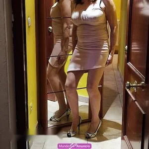 Escort latina curvy en León