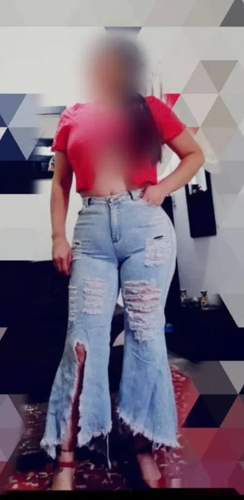 Escort latina curvy en Madrid