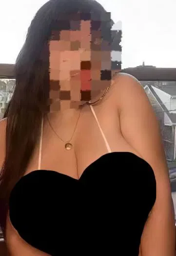 Escort latina curvy en Madrid