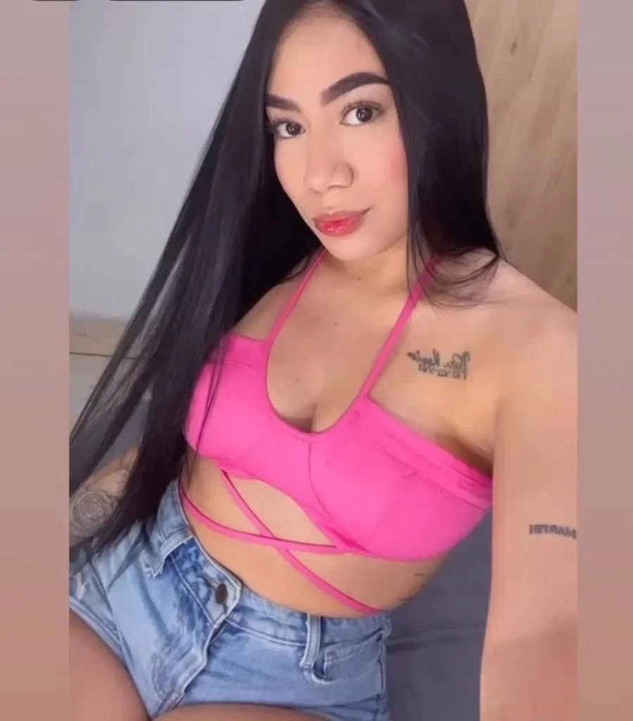 Escort latina curvy en Almería