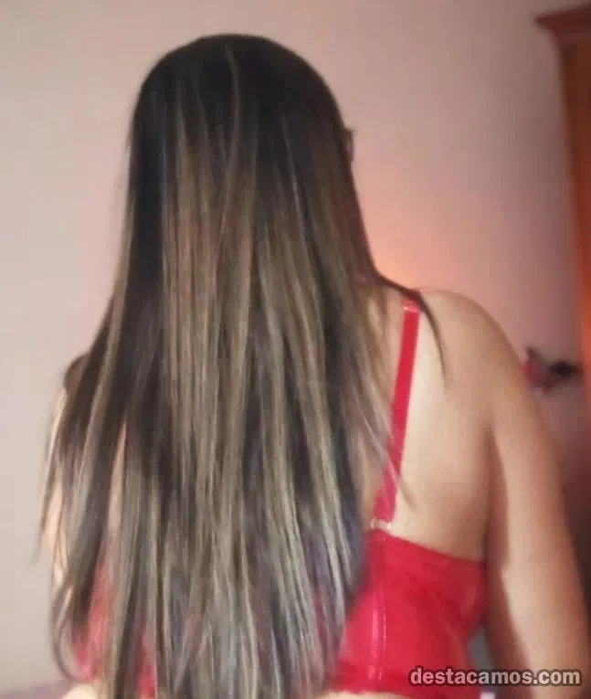 Escort latina delgada en León